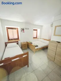 Sobe Apartman M Obrovac - Image 4