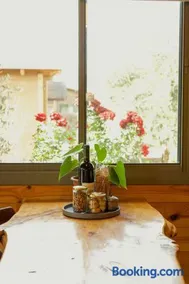 Assaf Boutique Winery & Cabins - Image 4