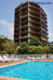 Gonio Horizon Apartment - Image 1