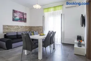 Apartment Stefania on the beach - Image 3
