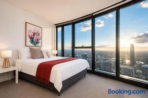 Lvl 59 Skytower Amazing Views CBD Wifi Carpark by Stylish Stays - Image 1