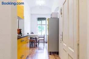 COUNTRYSIDE & METROPOLIS by JR City Apartments - Image 4