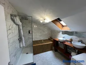 Appart 2 chambres - Oliver's home - LE LUDE à 2 pas du Chateau - Image 2