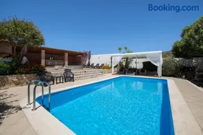 Luxury Seaside Villa Plumeria ,50m to Sandy Beach, Chania - Image 1