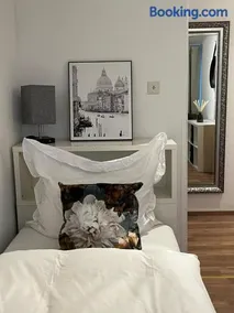 CASA INN ParkView - Relax & Chill - Perfect for Business Travel, Weekend Trip, Family&Friends, Dogs Lover, Romance, Layover or Longstay - Image 1