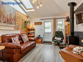 2 Bed in Barnstaple oc-94038 - Image 4
