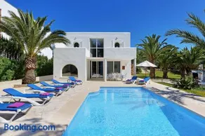 Casa Blanca - Image 1