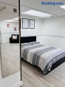 Great space with garden and parking - Image 2