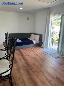 Unique guest house loft - Image 4