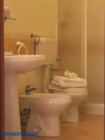 B&B Kalura - Image 3