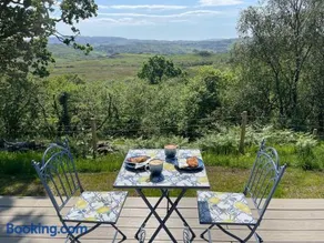 Cadderlie Cabin - Luxury Woodland Escape with Hot Tub Near Oban - Image 3