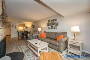 204B One Bedroom One Bath - Image 1