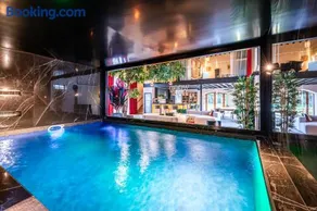Woodloft, a unique place with an indoor pool! - Image 2