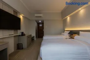 Azana Oasis Hotel Aceh - Image 2