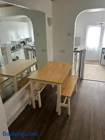 Waddon lodge - Image 2