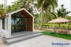 W Sichon Beachfront Homestay - Image 3