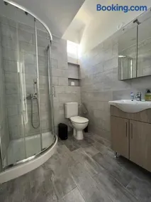 SALTSEA Apartment - Image 3