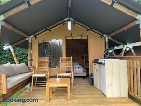 Romala's Mini Glamp - Image 3