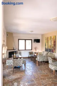 Παραδόσιακός Ξενώνας Το Κουτσούρι - Image 3