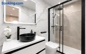 5 Bedroom Gorgeous Home In Vila-Real - Image 4