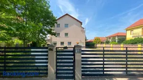 Aranypart Apartman - Image 1