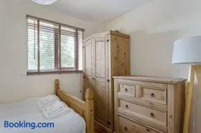 Quiet & Secluded St Albans House - Image 5