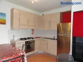 Apartment Flower - Image 2