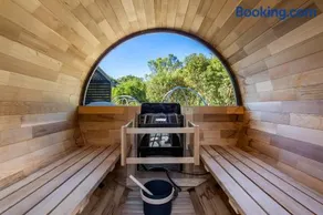 Lena Retreat - Heated Pool and Infrared Sauna - Image 2