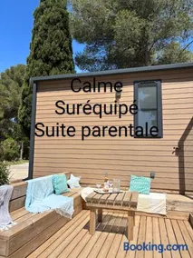 Mobilhome 6 pers 3ch 2SB 2 WC clim lave-vaisselle barbecue sous les pins - Image 3