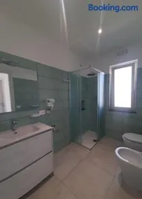 Capo Mary apartment with a sea view in Capo Vaticano - Image 2