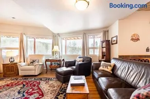Meandering Moose Apartment Vacation Rental - Image 1