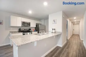 Spacious 4BR Palm Coast Home Near Beach & Golf - Image 3