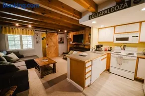 Cozy Condo, Minutes from Sunday River - Image 2