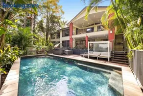 Dual-Level Rainforest Retreat 7BR & 6 Bath - Image 4