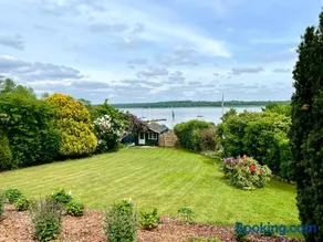 Traumhafter Seeblick mit großer Terrasse - Image 1