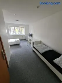 Privat zimmer - Image 2