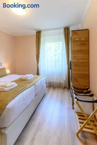 Kaposvár Deluxe Apartman - Image 4