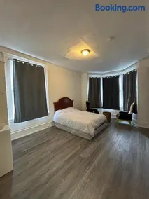 SF Travelers Inn - Image 1