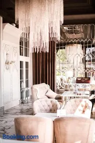 Hotel Aristocrat - Image 5
