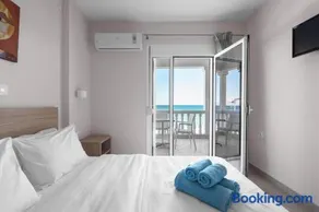 Blue Flag Beachfront Studios, Nilie Hospitality MGMT - Image 3
