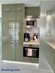 Moderne 2,5 Zimmer-Wohnung - Image 2