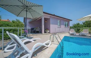 Adorable Holiday House Lilla-with pool-near Old Town Labin - Image 1
