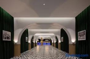 Phonenix Perches Holiday Inn - Wuyi Avenue-Adjacent Changsha Railway Station - Image 1
