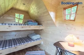 külalistemaja Kadrina mõisa kämpingud - Image 1