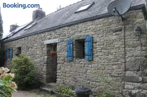Genevrier Cottage - Image 1