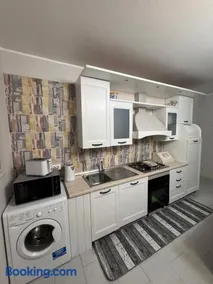 House S&D - Image 3