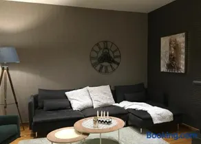 Evelina’s apartment - Image 2