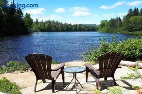 Le Geai Bleu - Waterfront Chalet With Spa - Image 3