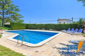 Villa Angels - Image 1