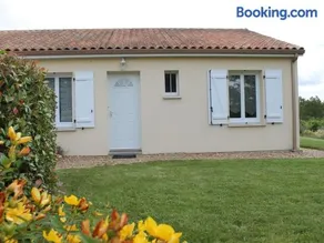 Maison avec Jardin proche Thermes comprenant Lave-linge et Lave-vaisselle - FR-1-541-47 - Image 1